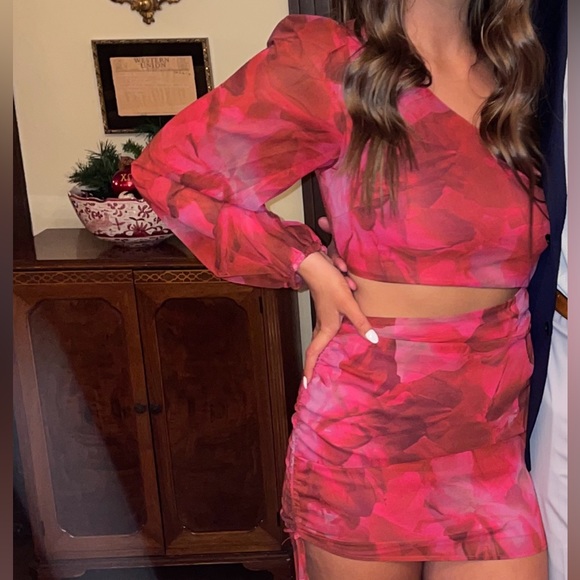 RUNAWAY the Label Calista Mini Dress Pink - Picture 2 of 4